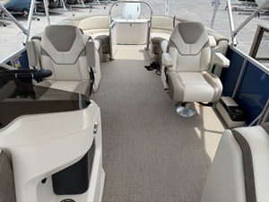 2023 Avalon 2385 LSZ QL 23