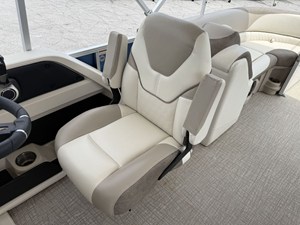 2023 Avalon 2385 LSZ QL 25