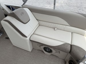 2023 Avalon 2385 LSZ QL 42