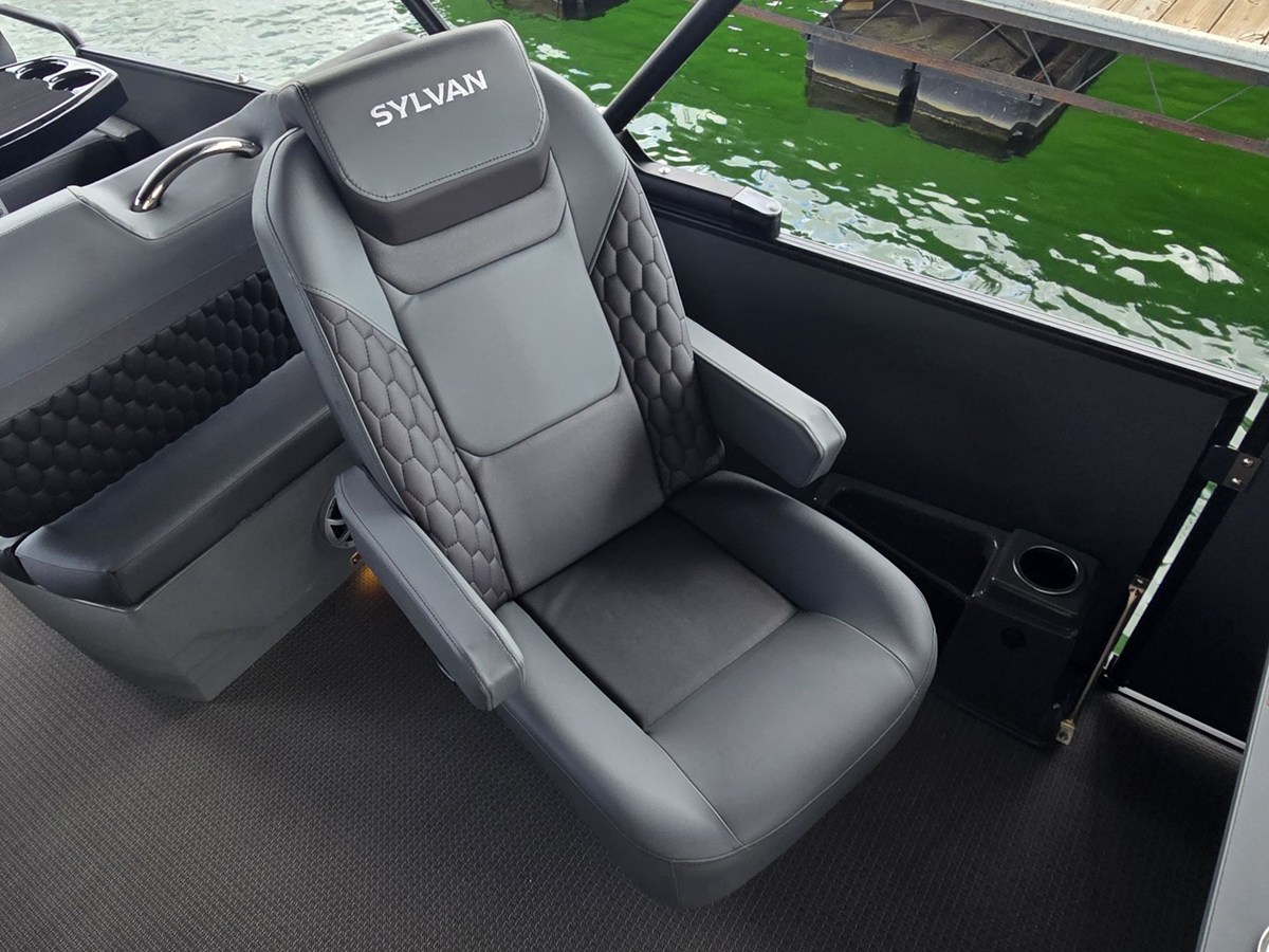 2027 Sylvan L-3 RLZ 19