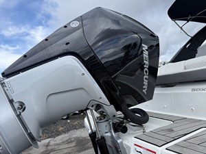 2026 Sea Ray SDX 250 Outboard 16