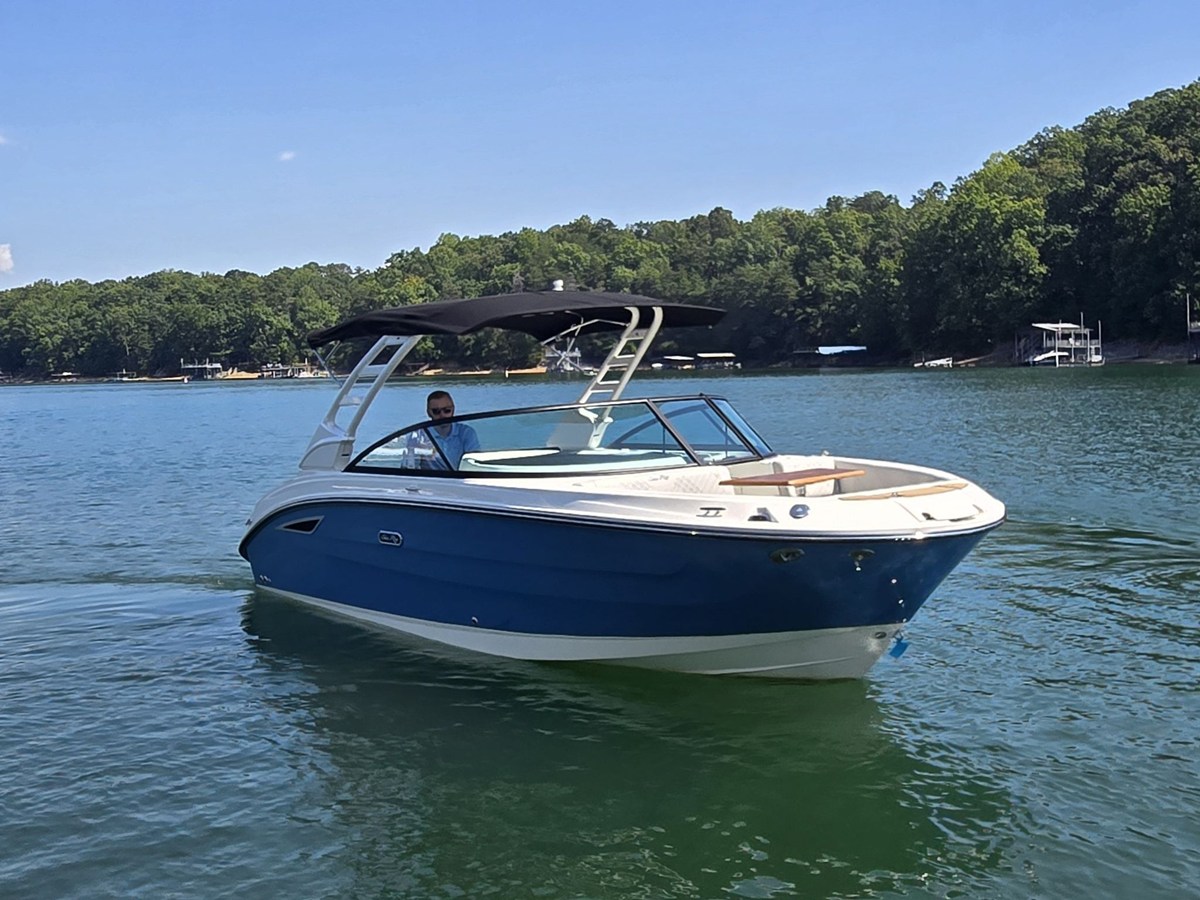 2026 Sea Ray SDX 250 4