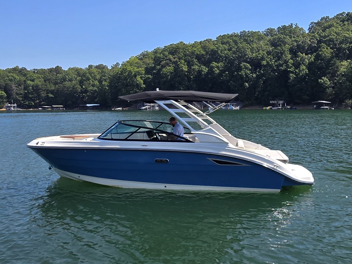2026 Sea Ray SDX 250 23