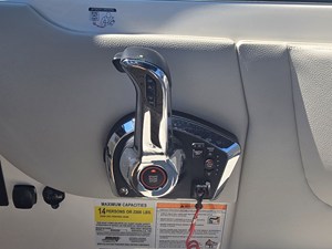 2026 Sea Ray SDX 250 19