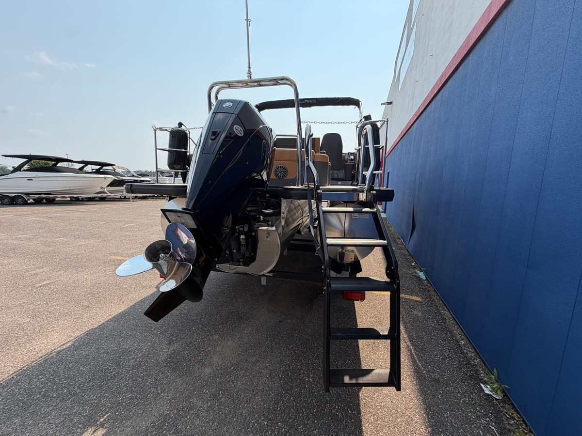 2027 Harris Sunliner 230 7