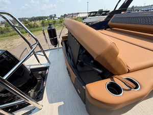 2027 Harris Sunliner 230 11