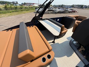 2027 Harris Sunliner 230 14