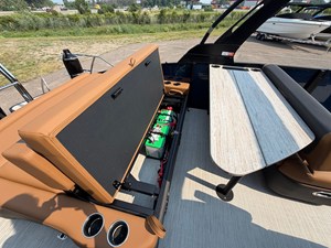 2027 Harris Sunliner 230 17