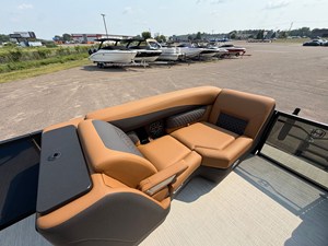 2027 Harris Sunliner 230 37