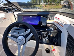 2026 Sea Ray SPX 210 16