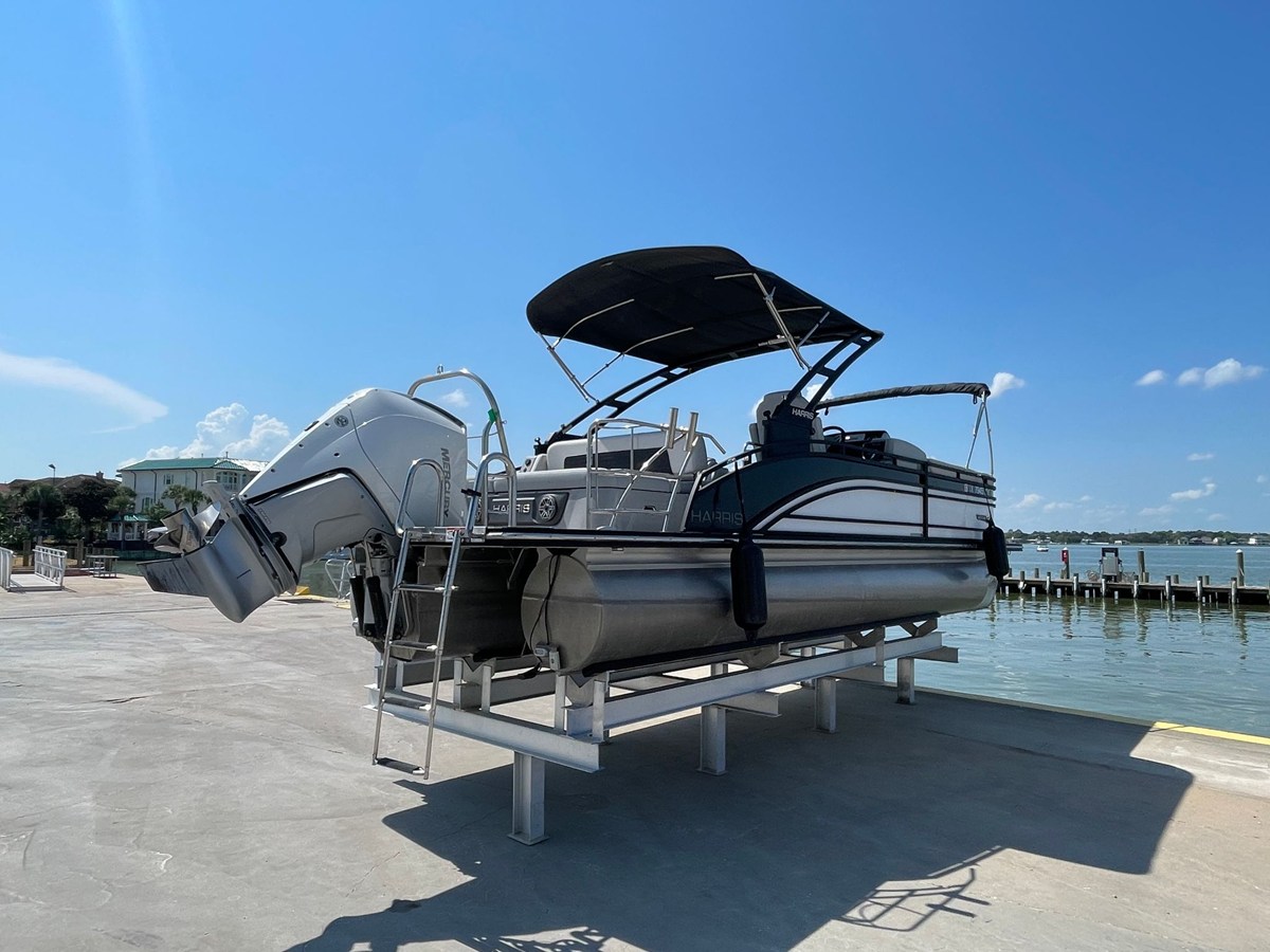 2023 Harris 250 SOLSTICE 3