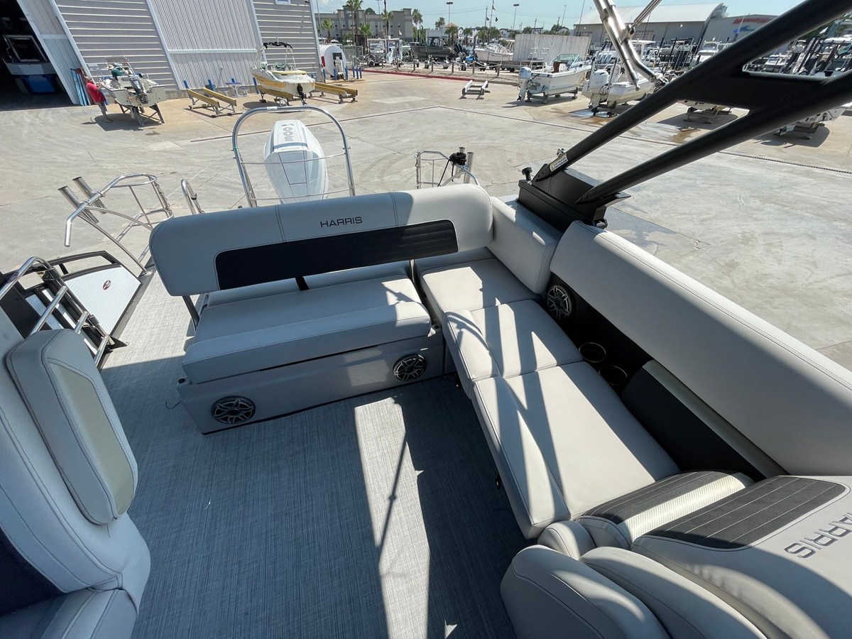 2023 Harris 250 SOLSTICE 9