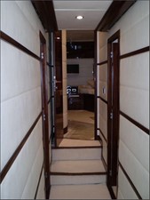 Srdjana 12 Hallway