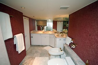 CONTRARIAN 14 105 Broward Master Bath