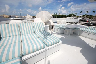 CONTRARIAN 27 105 Broward Sundeck Lounge