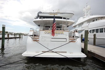 CONTRARIAN 31 105 Broward Transom