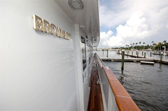 CONTRARIAN 37 105 Broward Main Deck