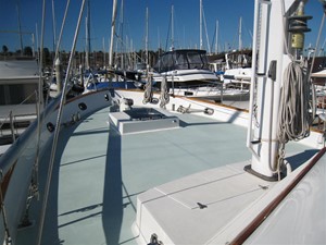 MARIA 10 FORE DECK