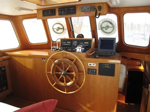 MARIA 21 INSIDE HELM
