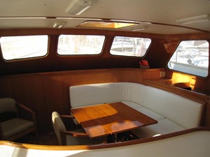 MARIA 29 SALON DINING