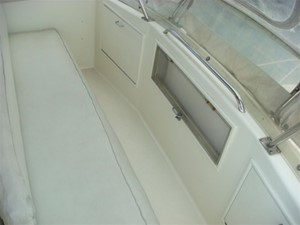 Marinalife 9 38' Ocean flybridge forward seating